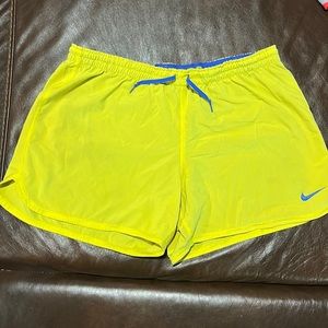 Women Nike Shorts size L gentle used